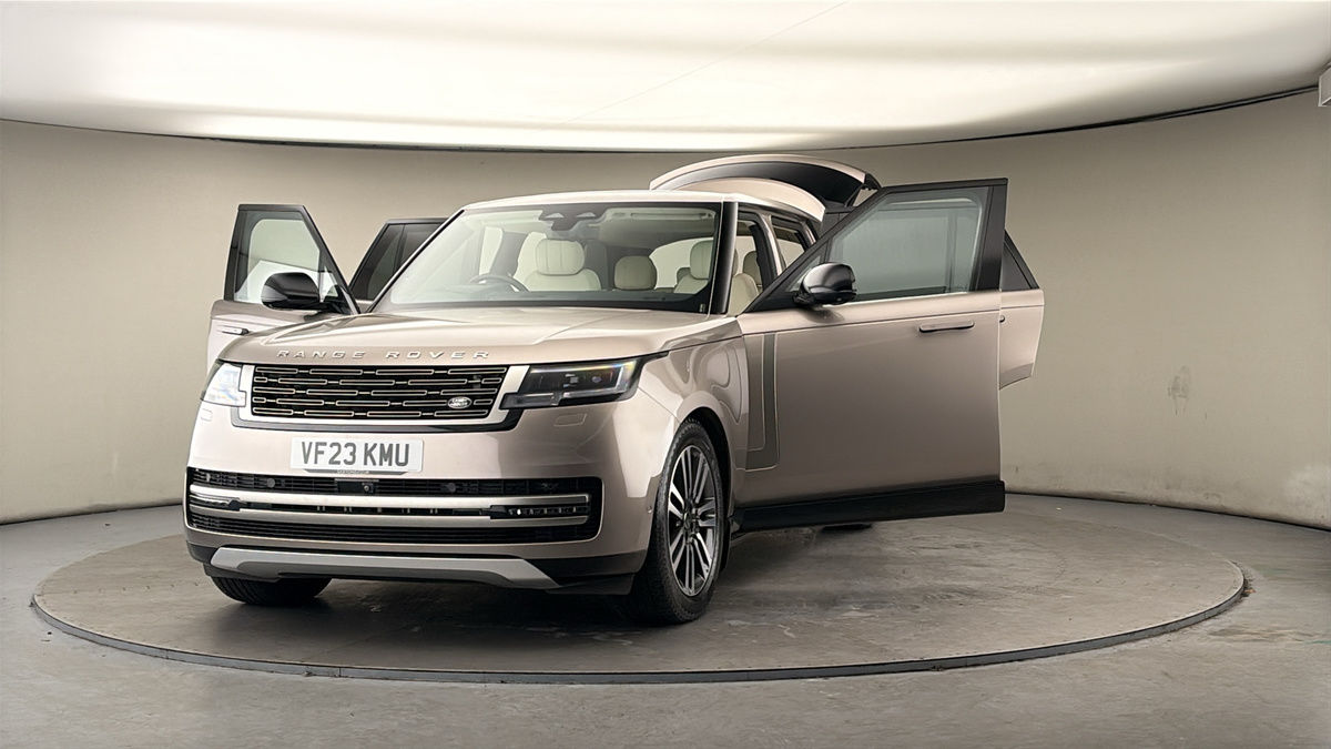 More views of Land Rover Range Rover