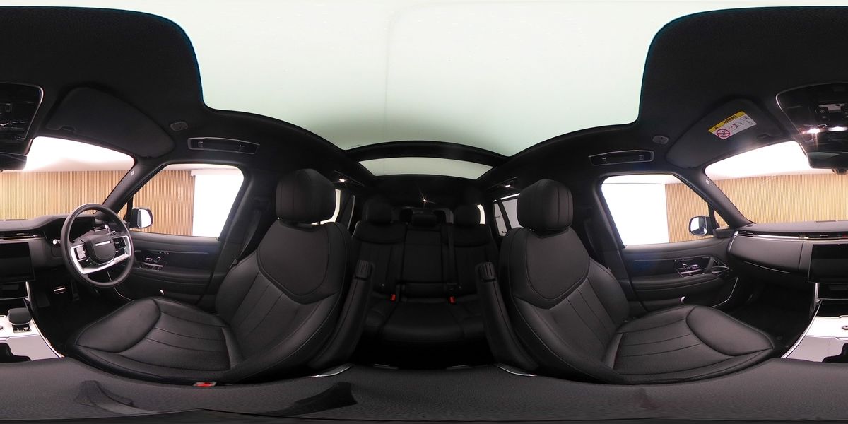 More views of Land Rover Range Rover
