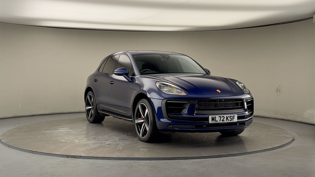 More views of Porsche Macan