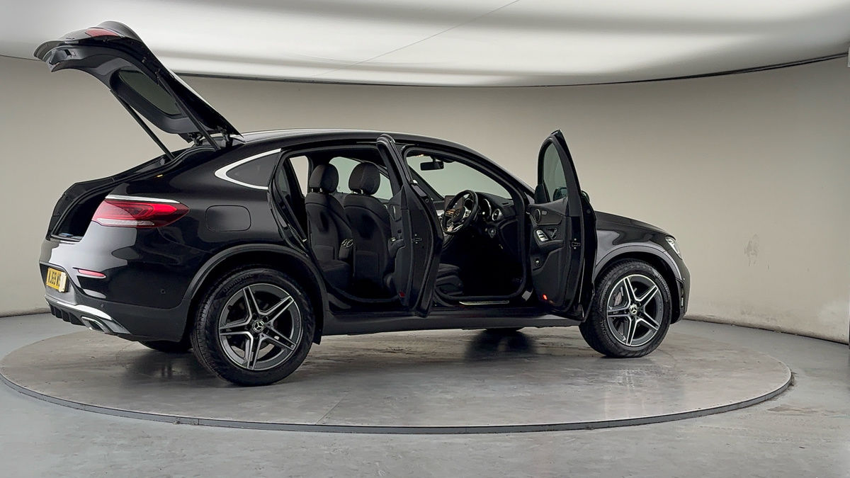 More views of Mercedes-Benz GLC