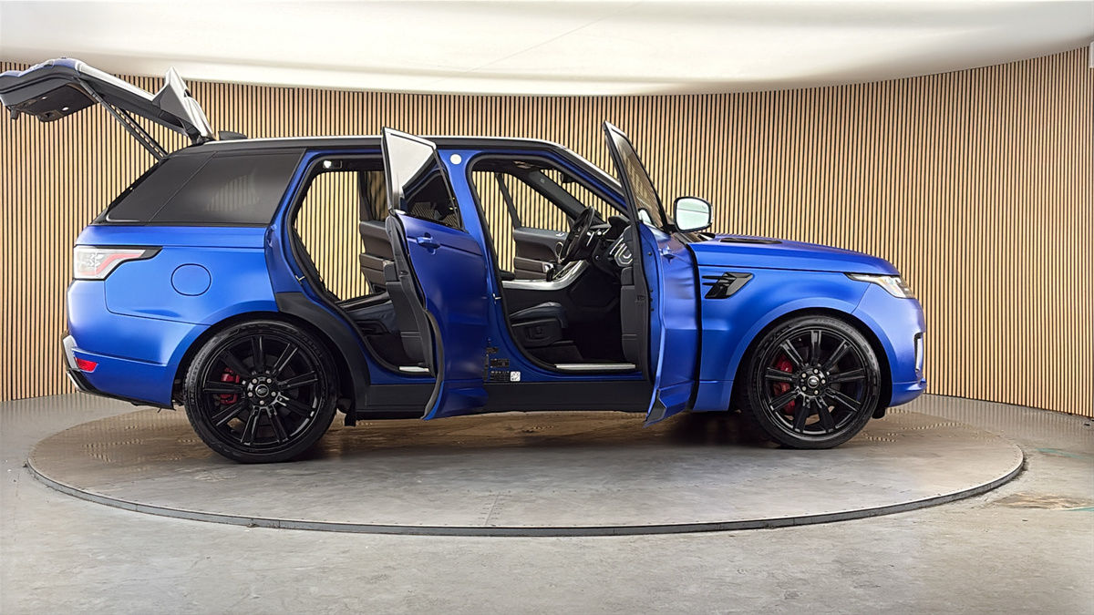 More views of Land Rover Range Rover Sport