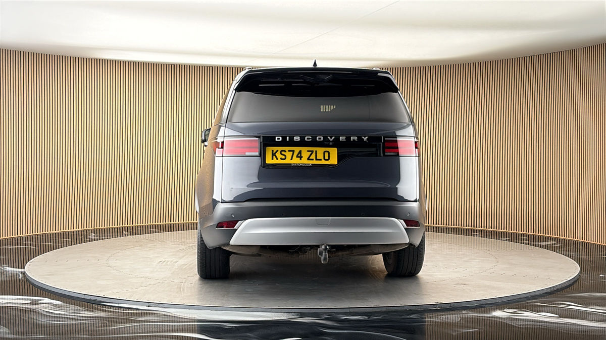 More views of Land Rover Discovery