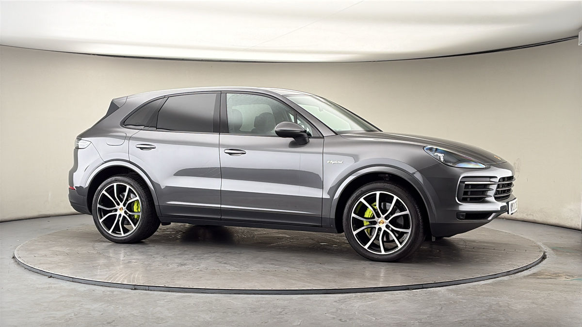 More views of Porsche Cayenne