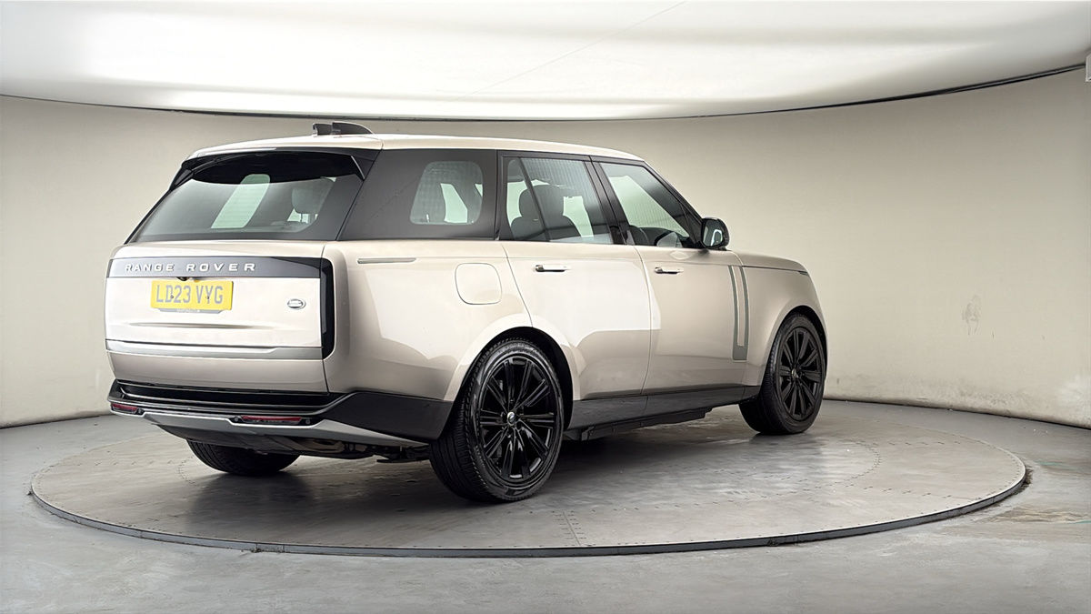 More views of Land Rover Range Rover