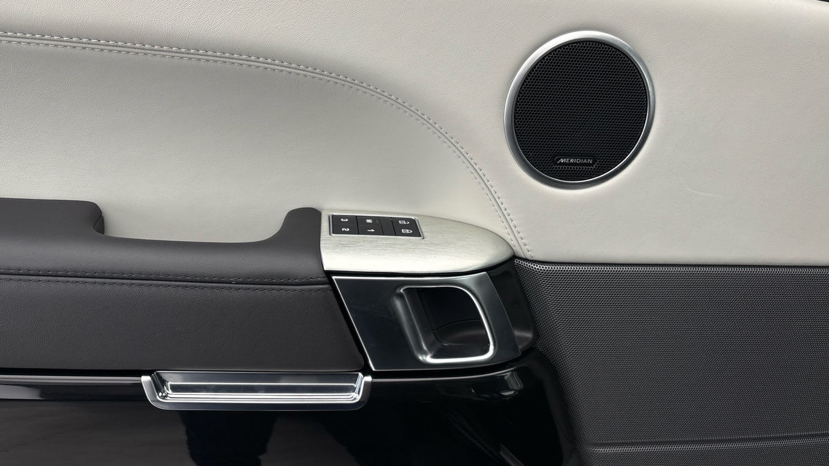 Land Rover Range Rover Sport Image 19