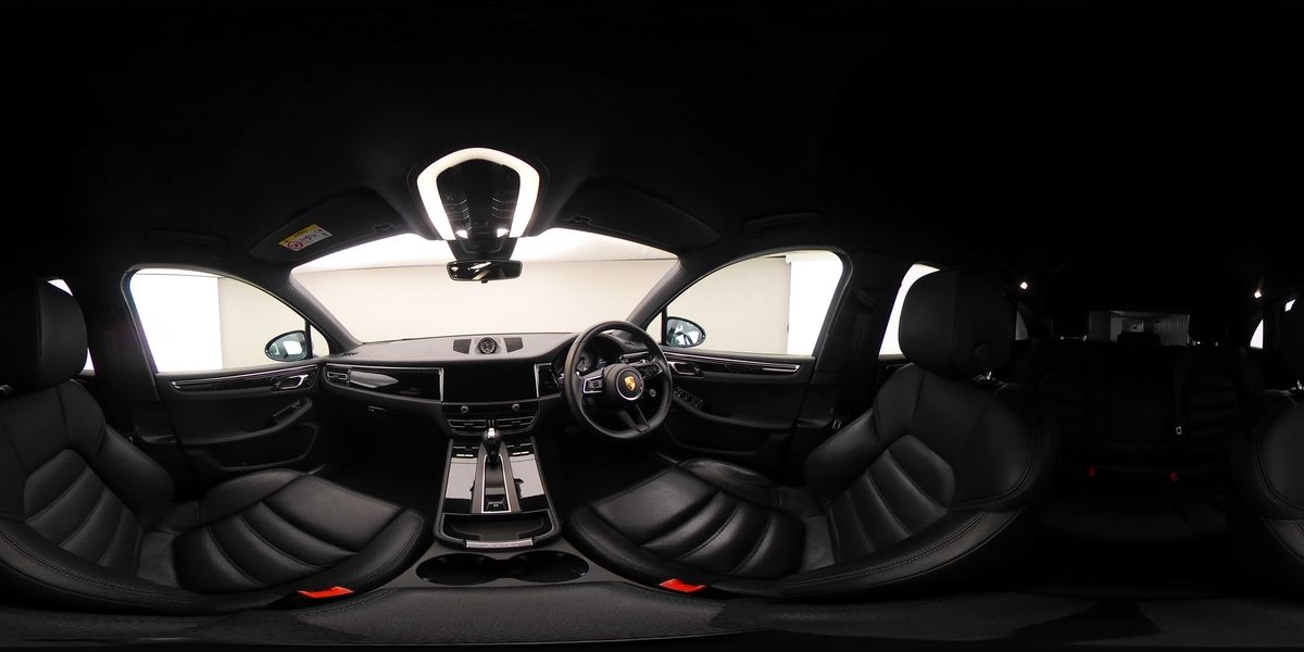 More views of Porsche Macan