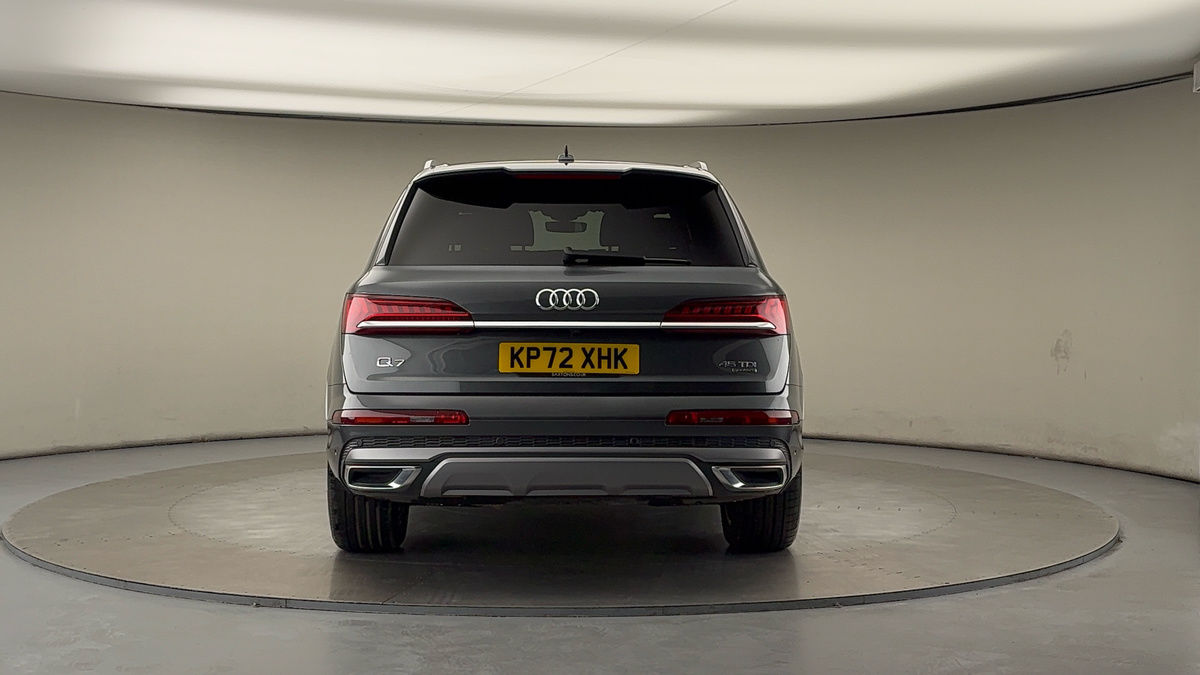 Audi Q7 Image 4