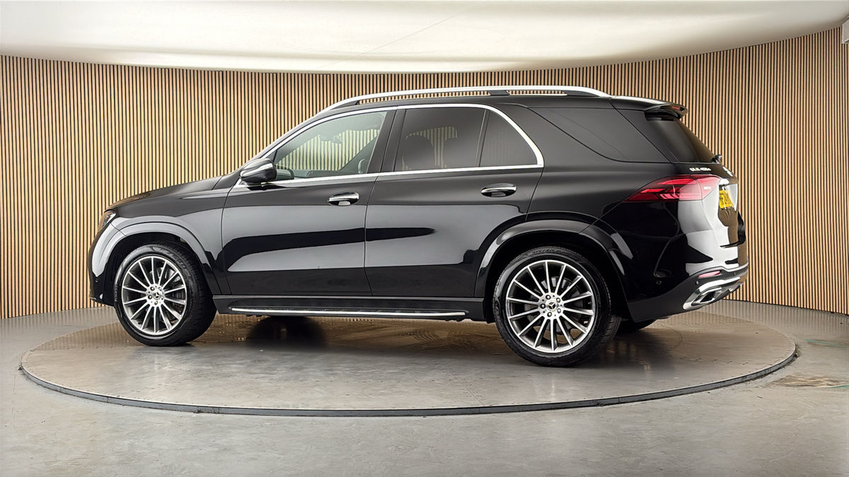 More views of Mercedes-Benz GLE