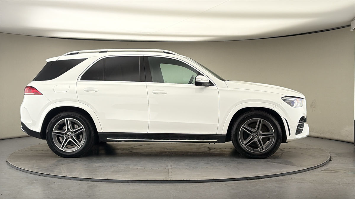 More views of Mercedes-Benz GLE