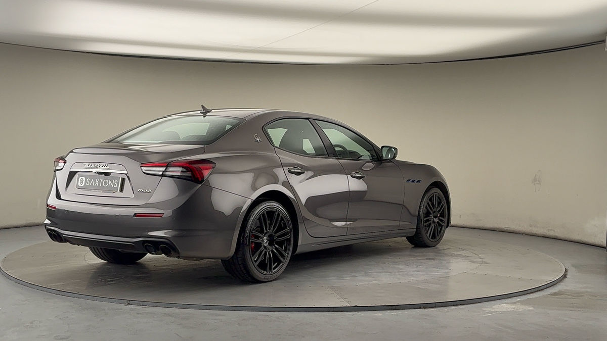 More views of Maserati Ghibli