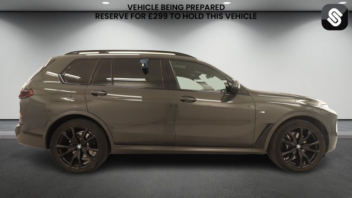 BMW X7 Image 5