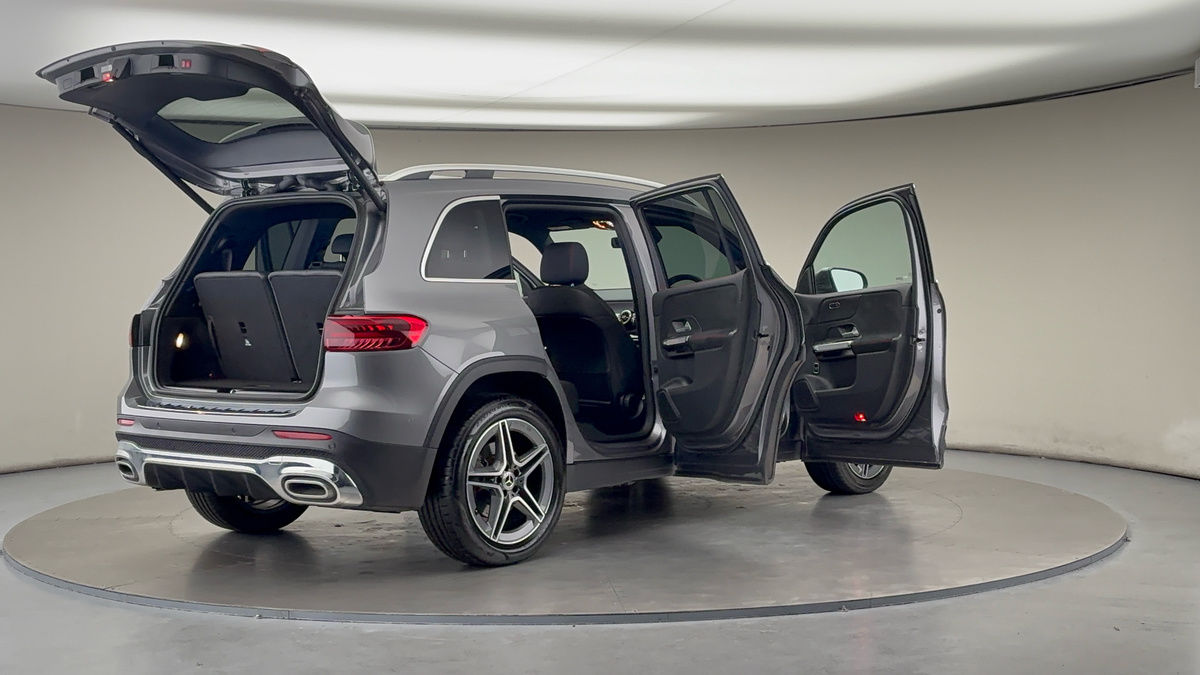 More views of Mercedes-Benz GLB