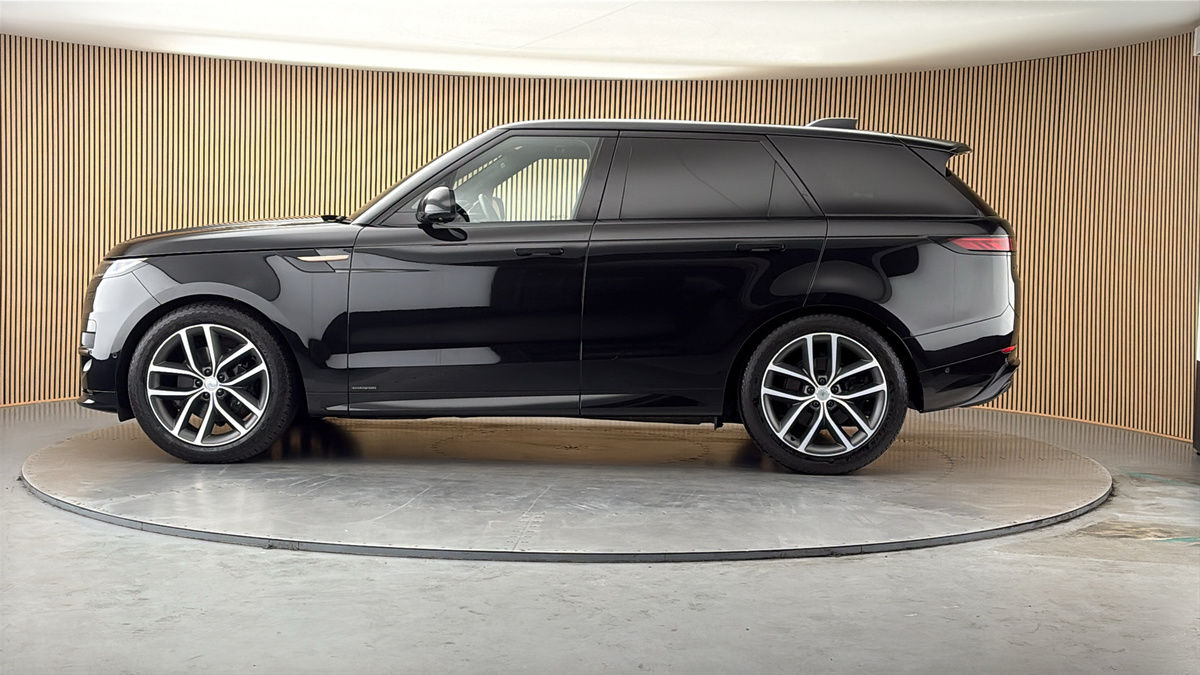 Land Rover Range Rover Sport Image 15
