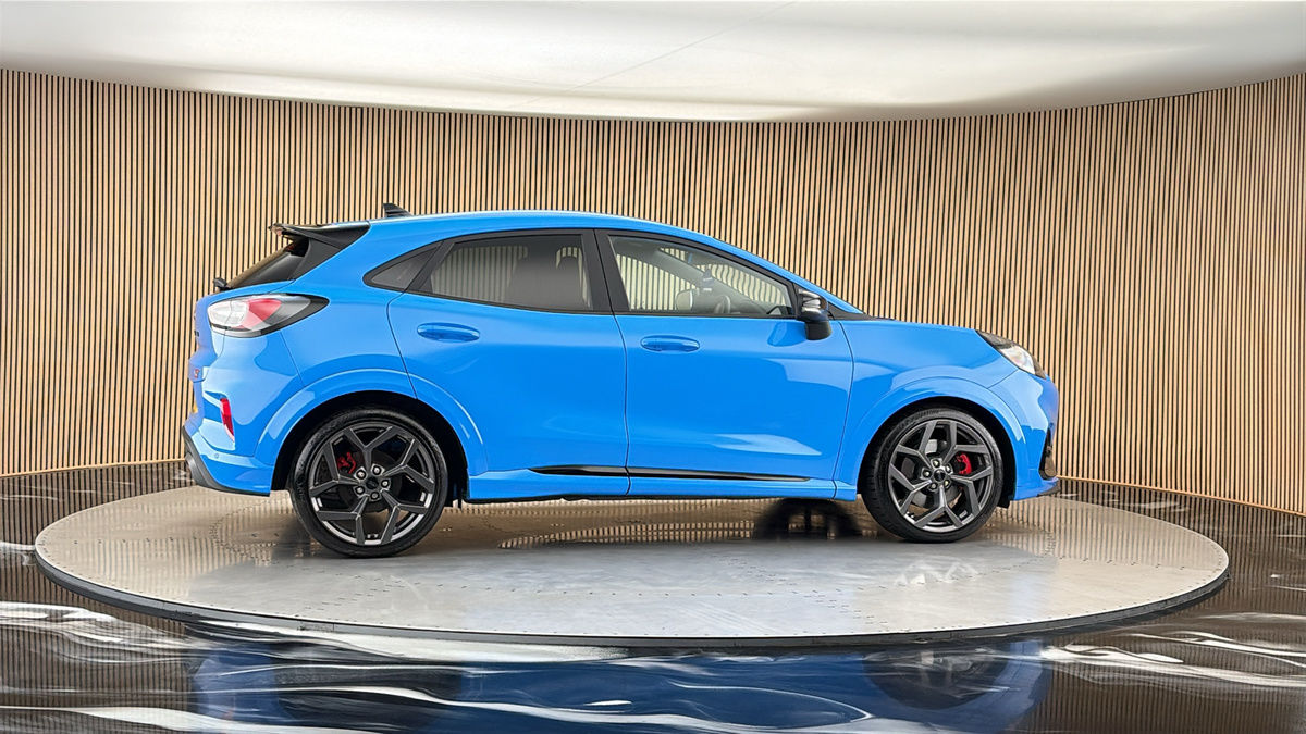 More views of Ford Puma