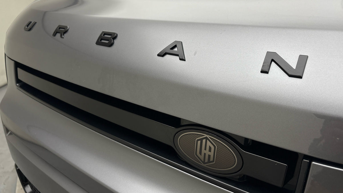 Land Rover Defender 110 Urban Image 24