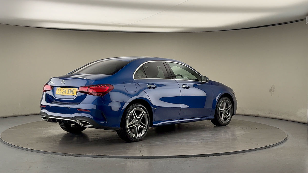 Mercedes-Benz A Class Image 21