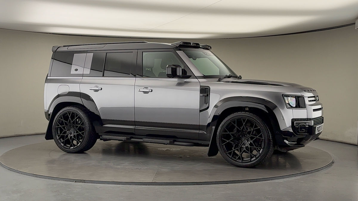 More views of Land Rover Defender 110