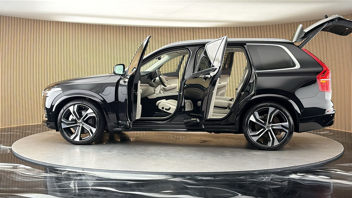 More views of Volvo XC90