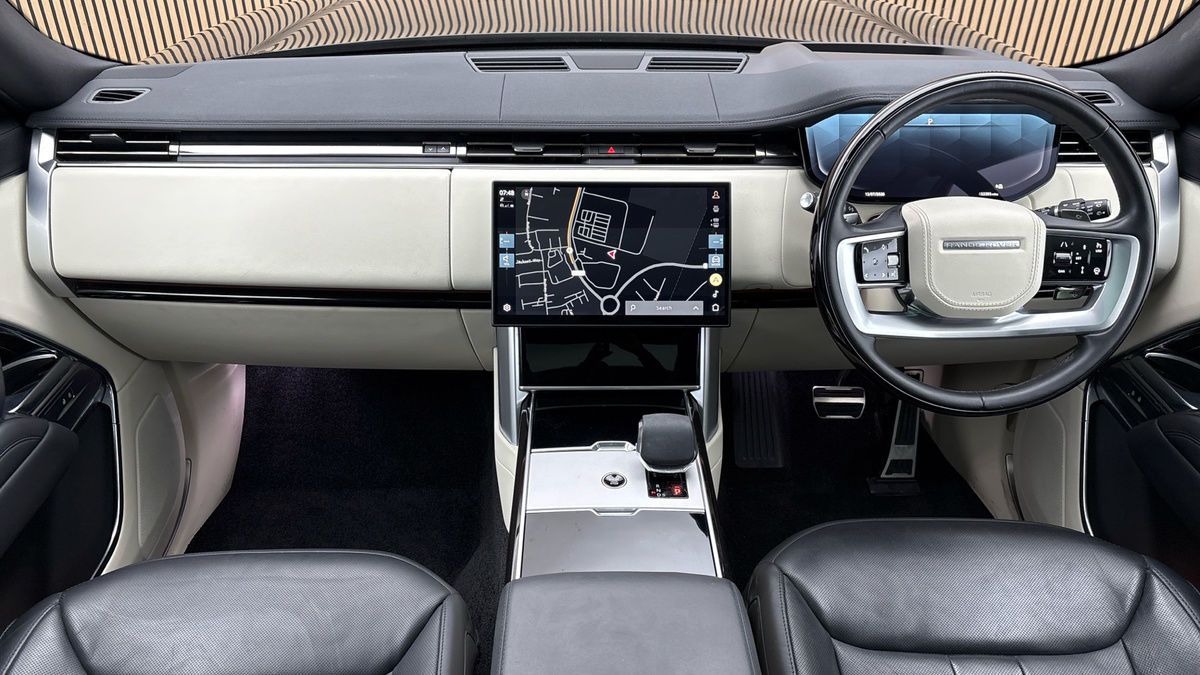 Land Rover Range Rover Image 12