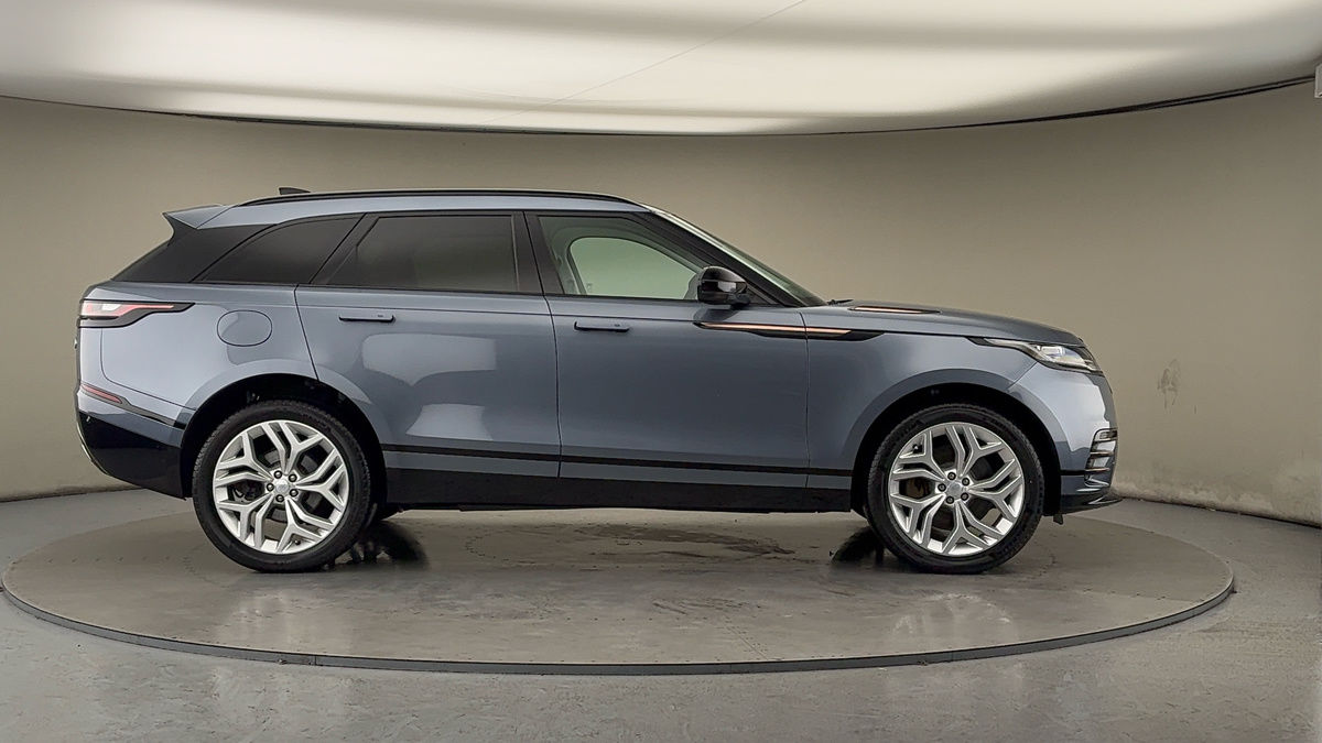 Land Rover Range Rover Velar Image 16