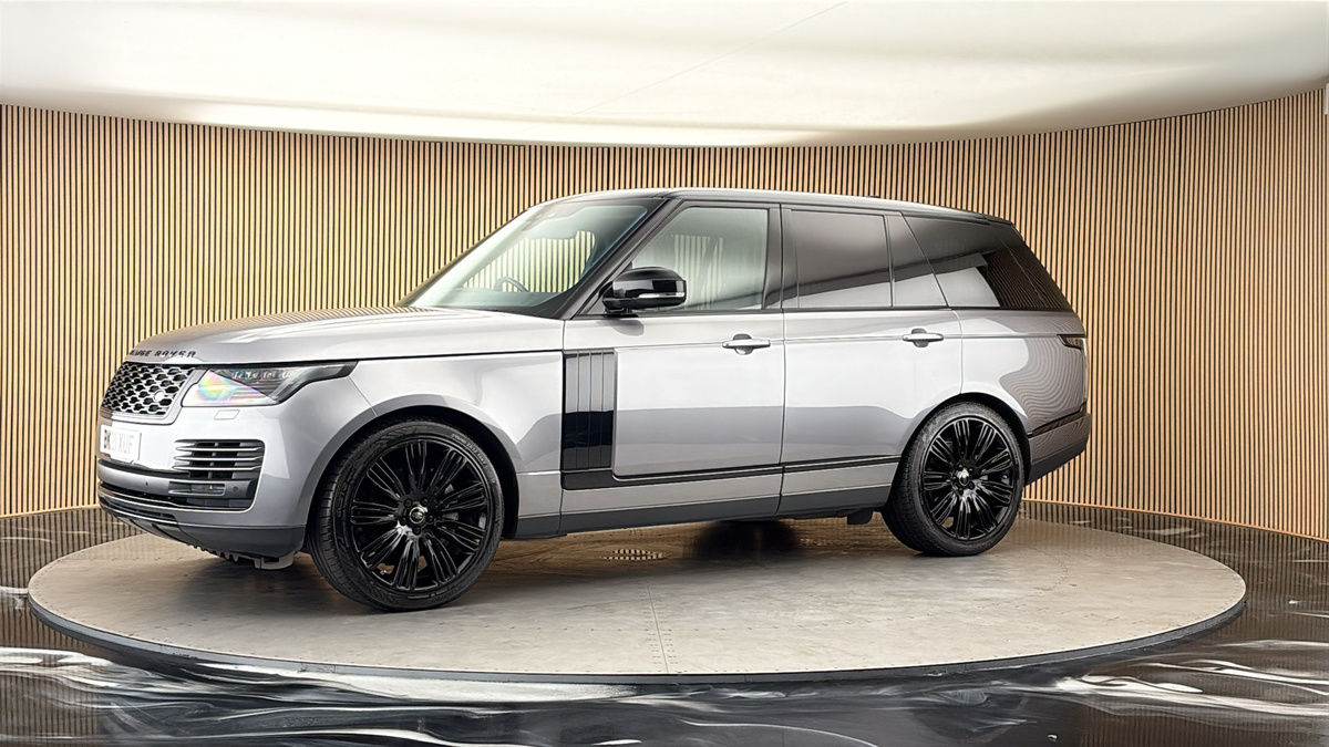 More views of Land Rover Range Rover
