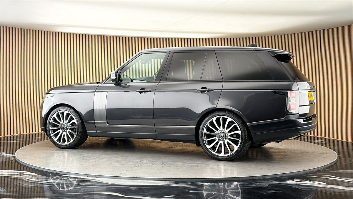 More views of Land Rover Range Rover
