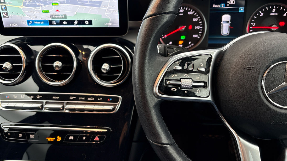 Mercedes-Benz GLC Image 13