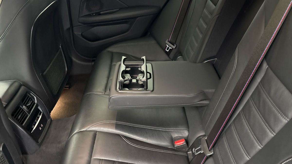 BMW i4 Image 10