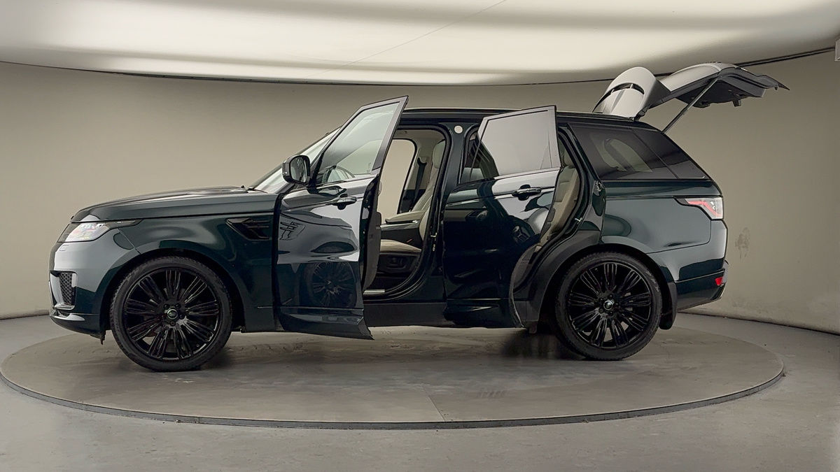 More views of Land Rover Range Rover Sport