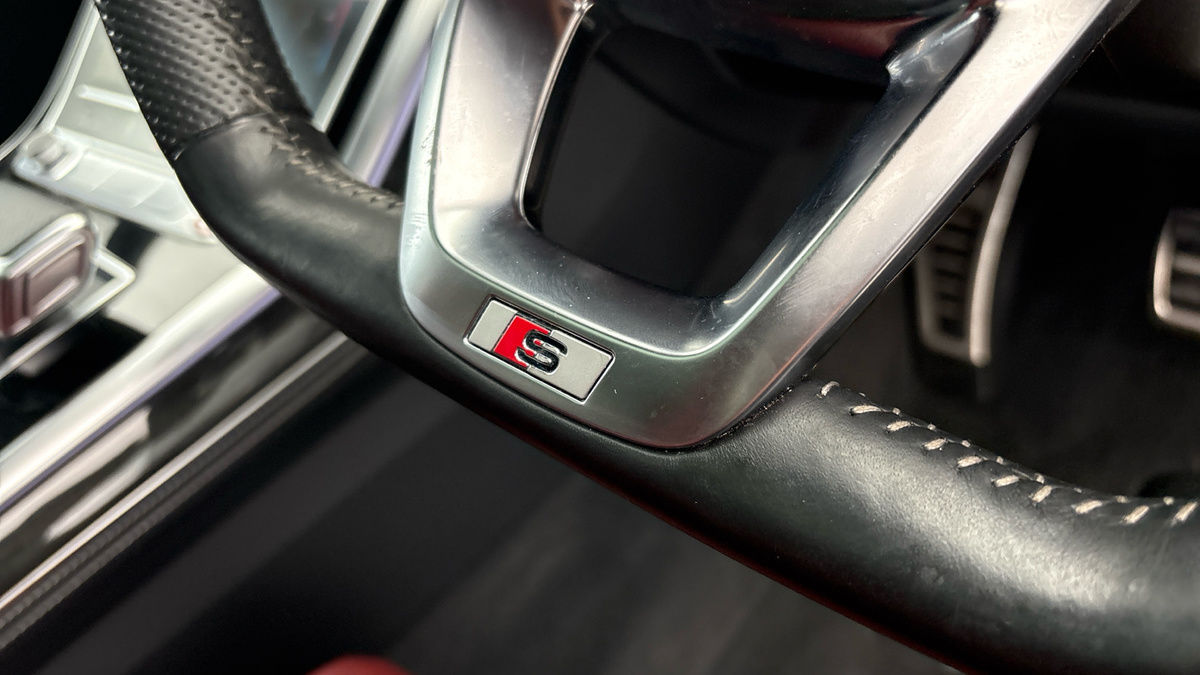 Audi SQ8 Image 26