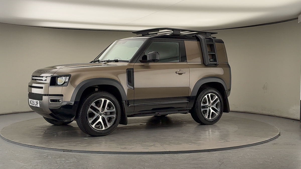 More views of Land Rover Defender 90