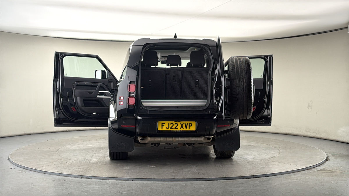 More views of Land Rover Defender 90
