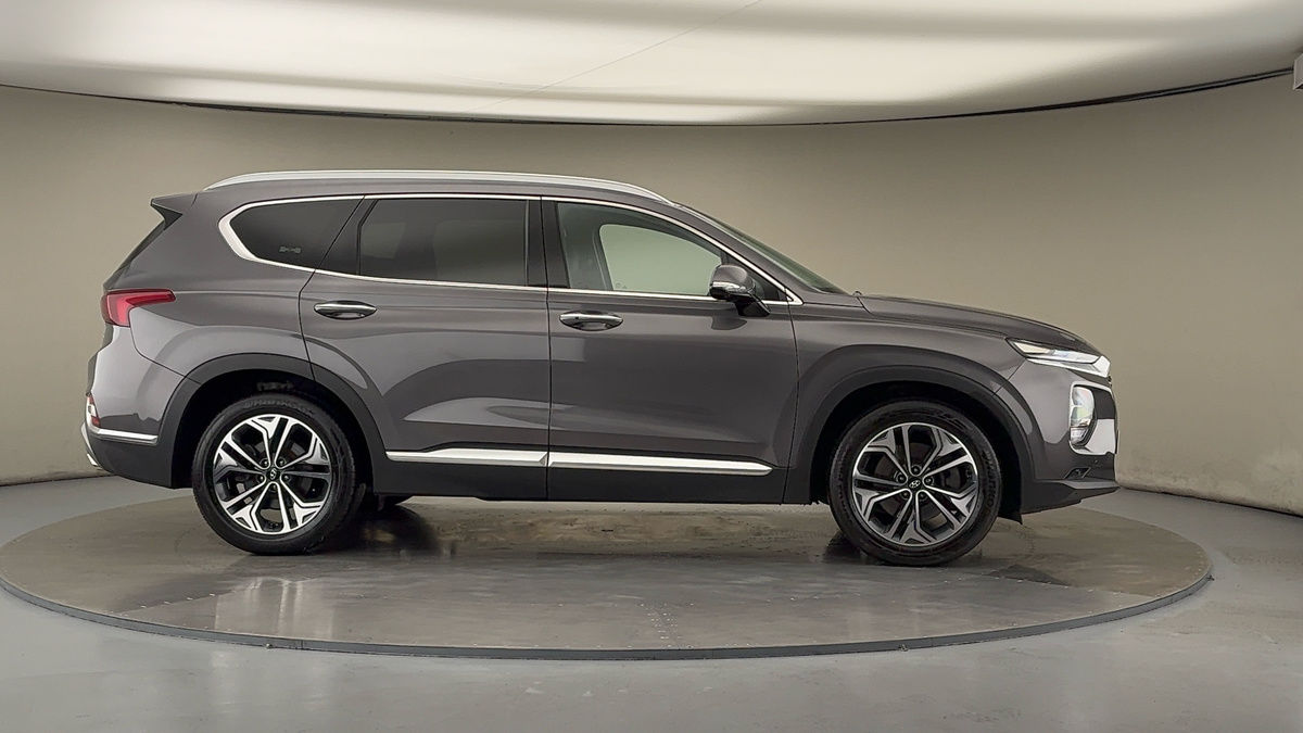 More views of Hyundai Santa Fe