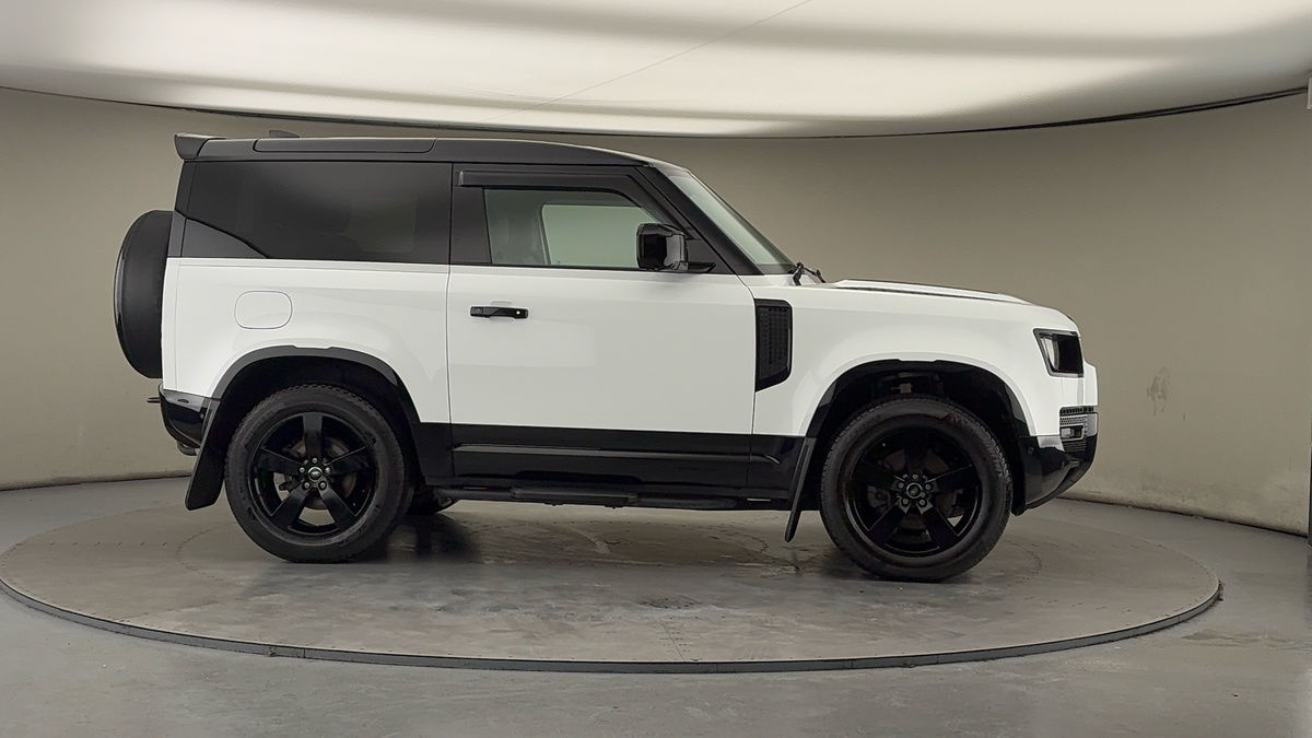 More views of Land Rover Defender 90