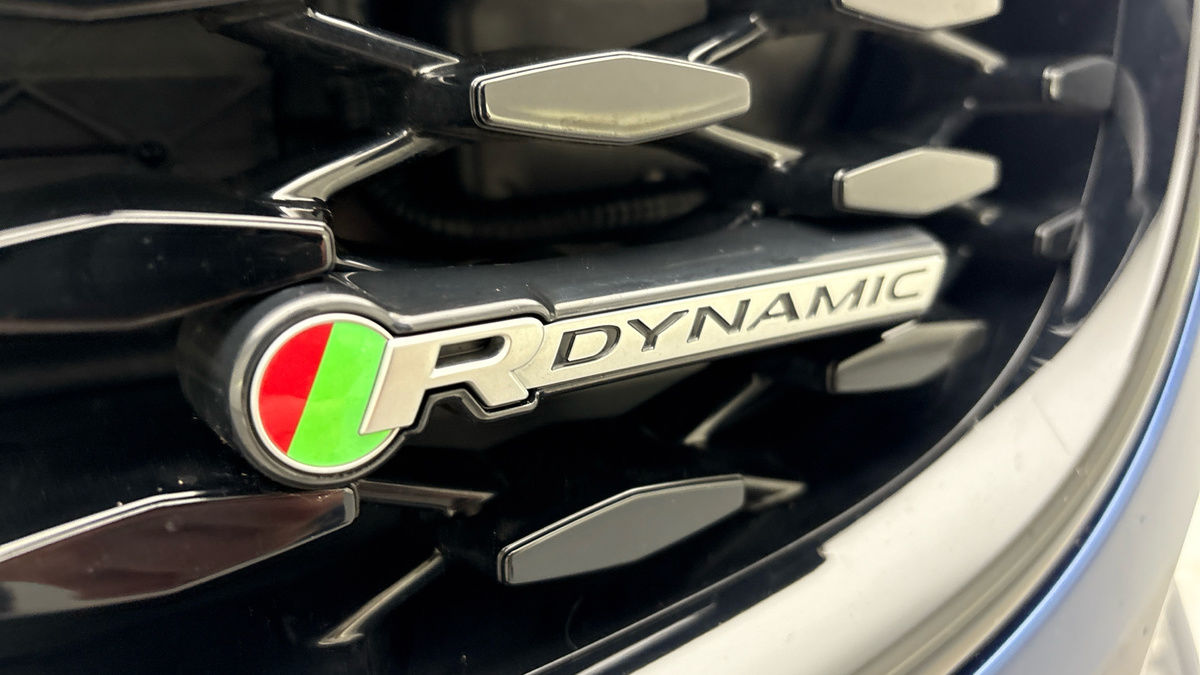 Jaguar F-PACE Image 25