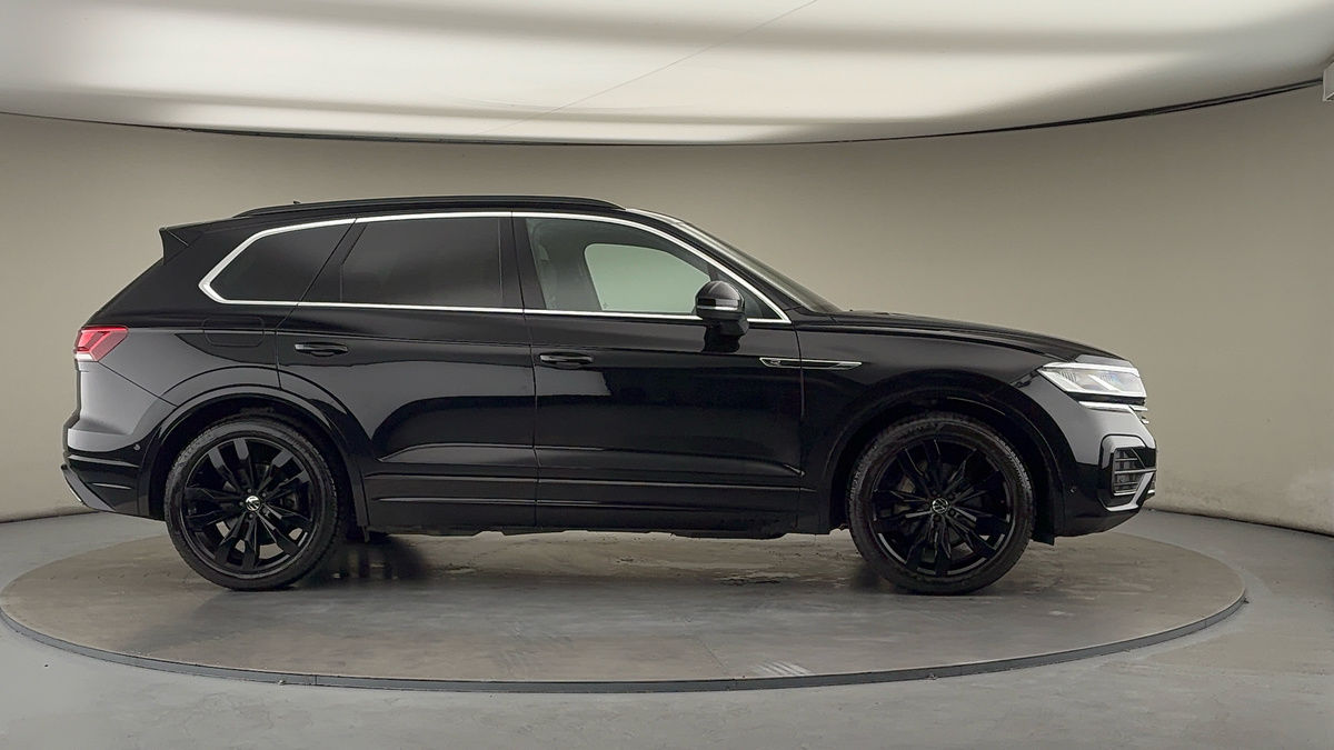 More views of Volkswagen Touareg