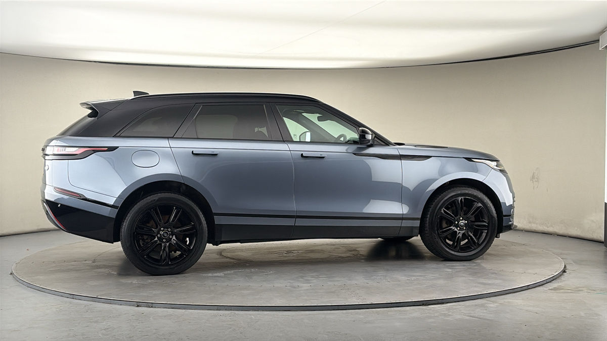 More views of Land Rover Range Rover Velar