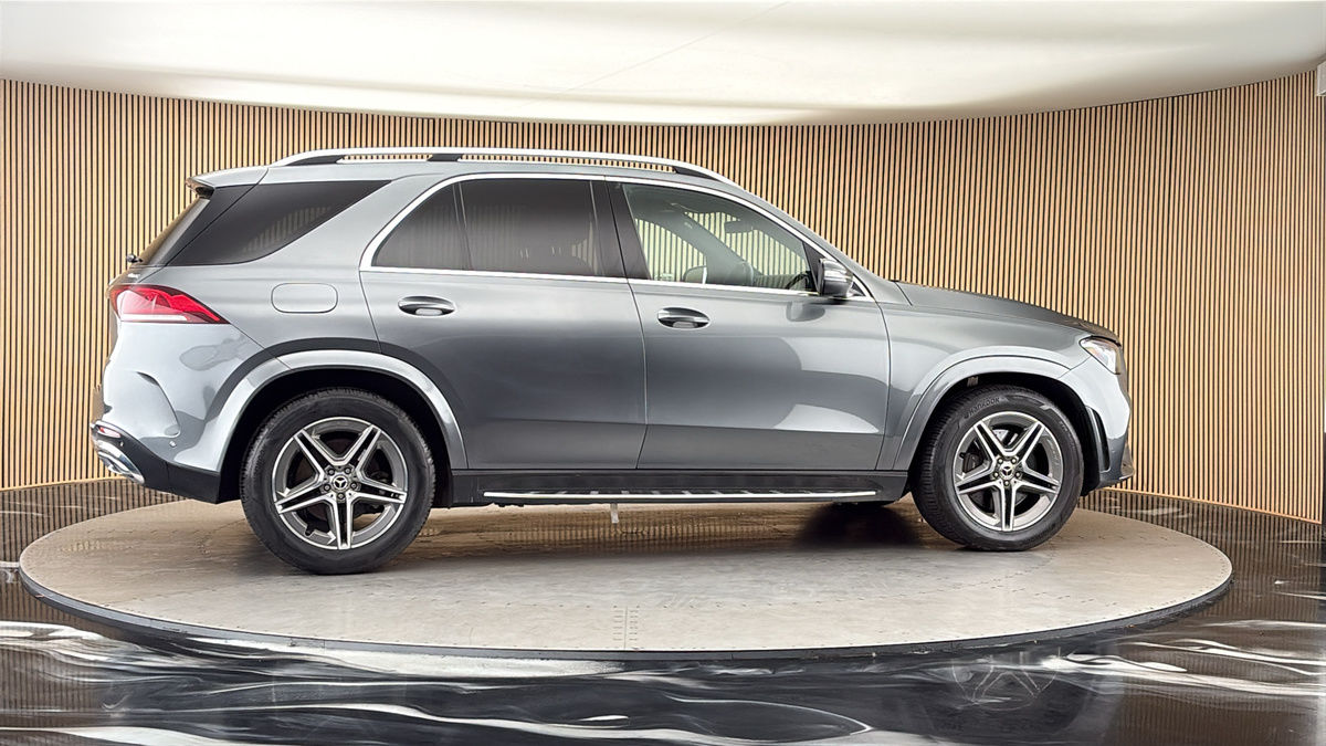 More views of Mercedes-Benz GLE