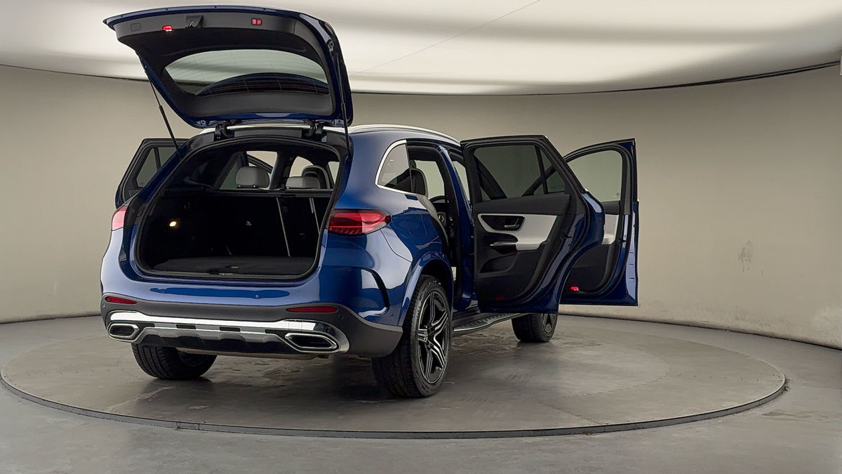 More views of Mercedes-Benz GLC