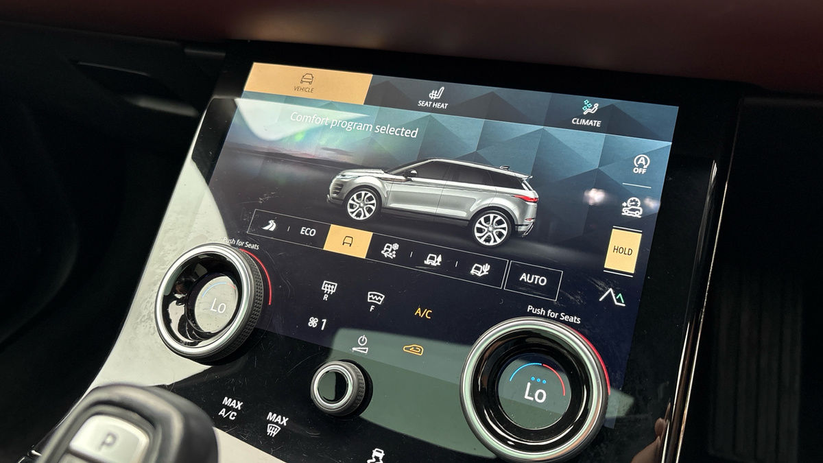 Land Rover Range Rover Evoque Image 36