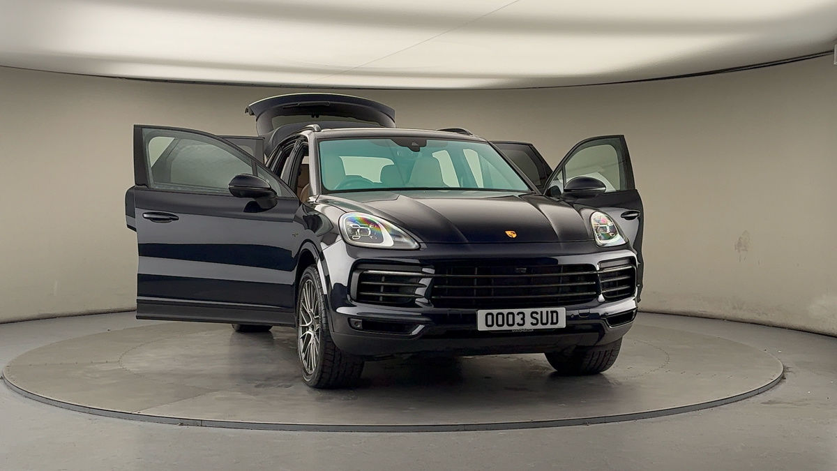 More views of Porsche Cayenne