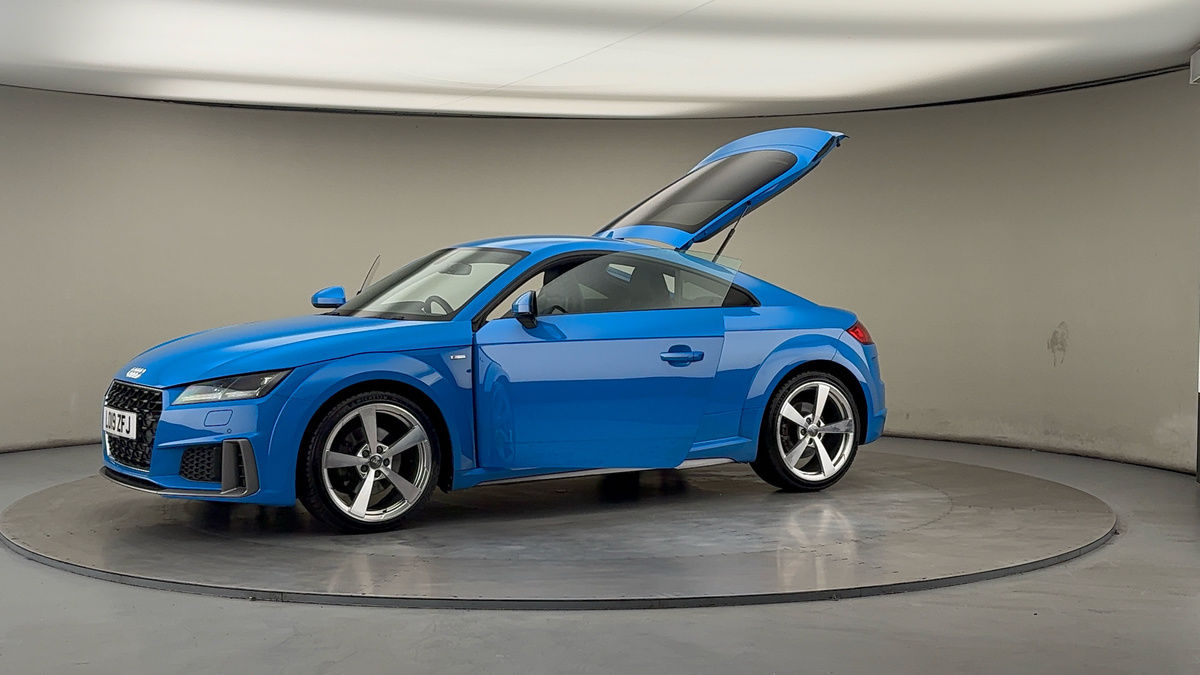 More views of Audi TT