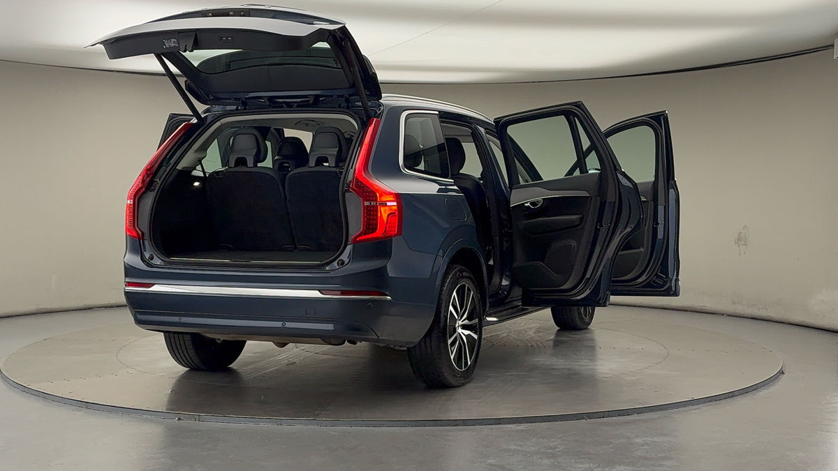 More views of Volvo XC90