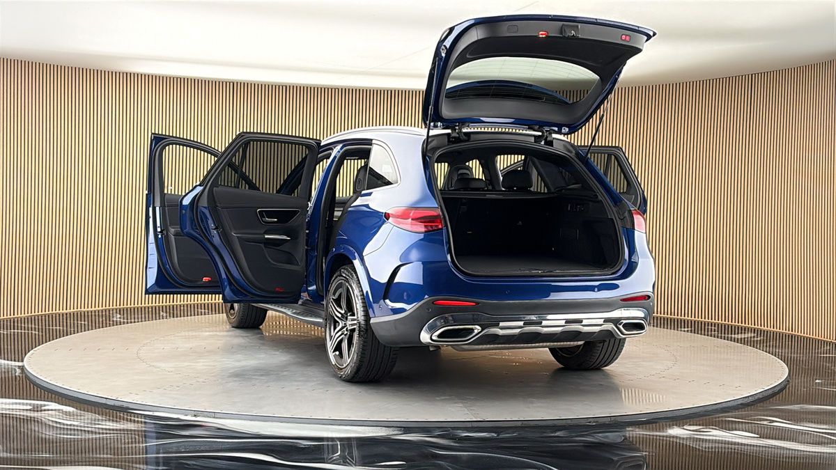 More views of Mercedes-Benz GLC