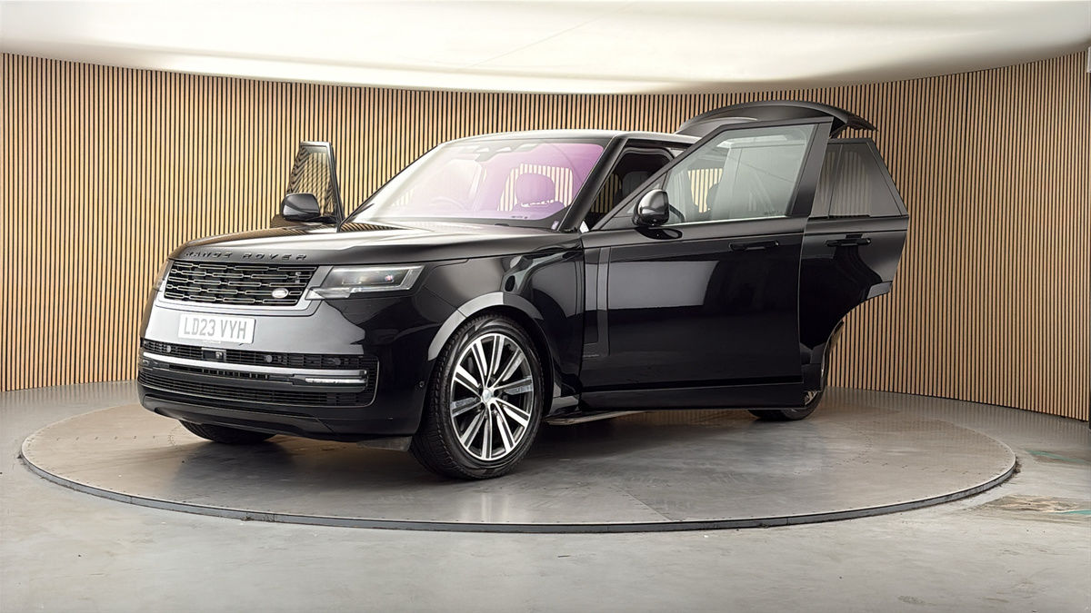 More views of Land Rover Range Rover