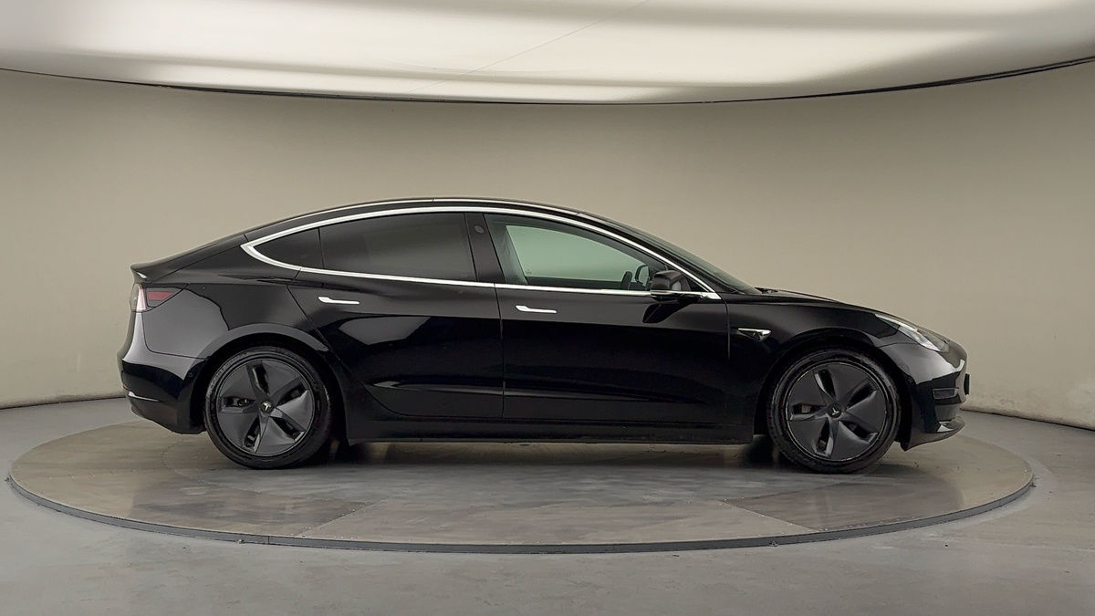 Tesla Model 3 Image 16