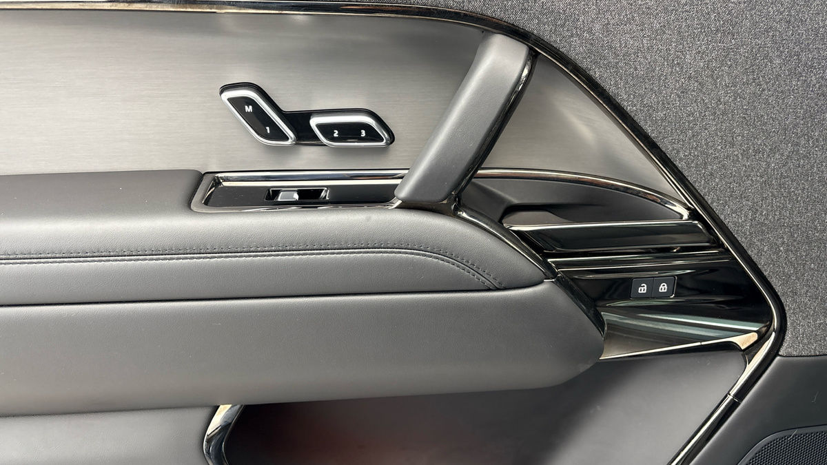 Land Rover Range Rover Sport Image 19