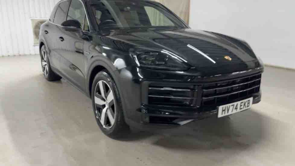 More views of Porsche Cayenne