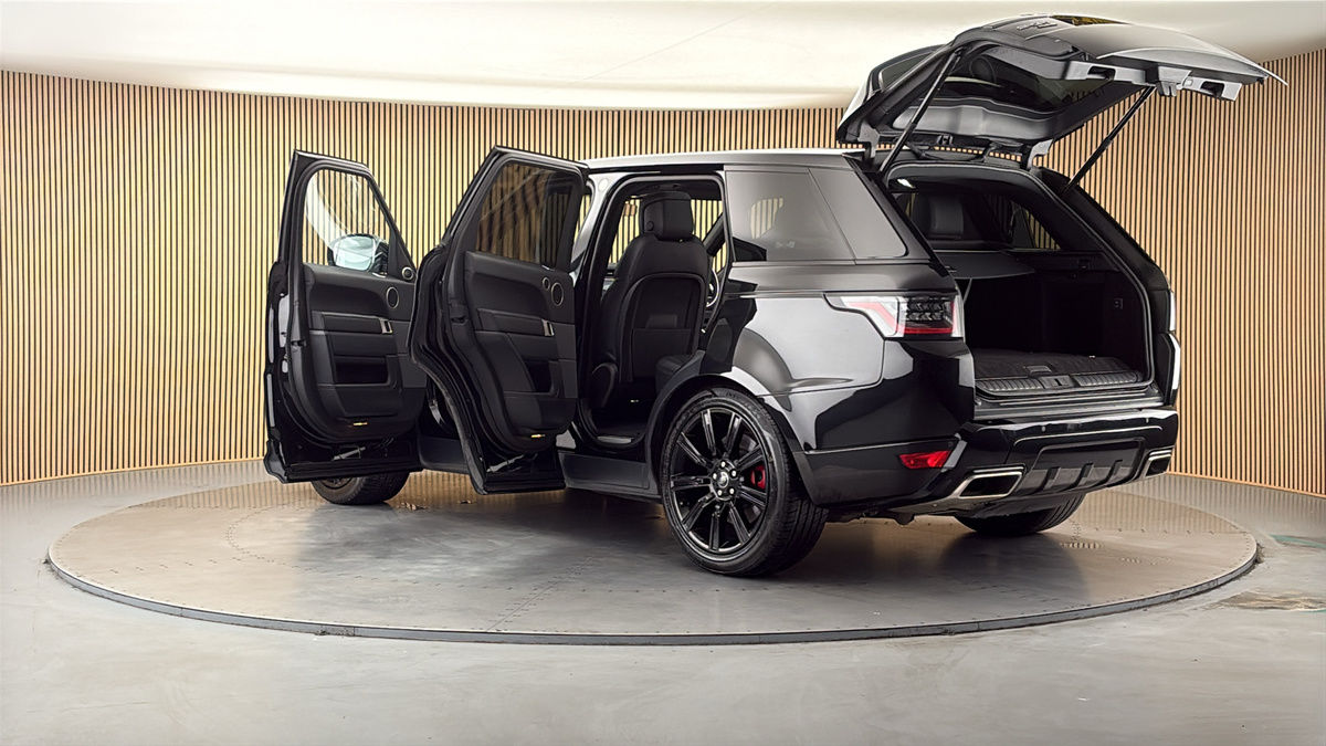 More views of Land Rover Range Rover Sport