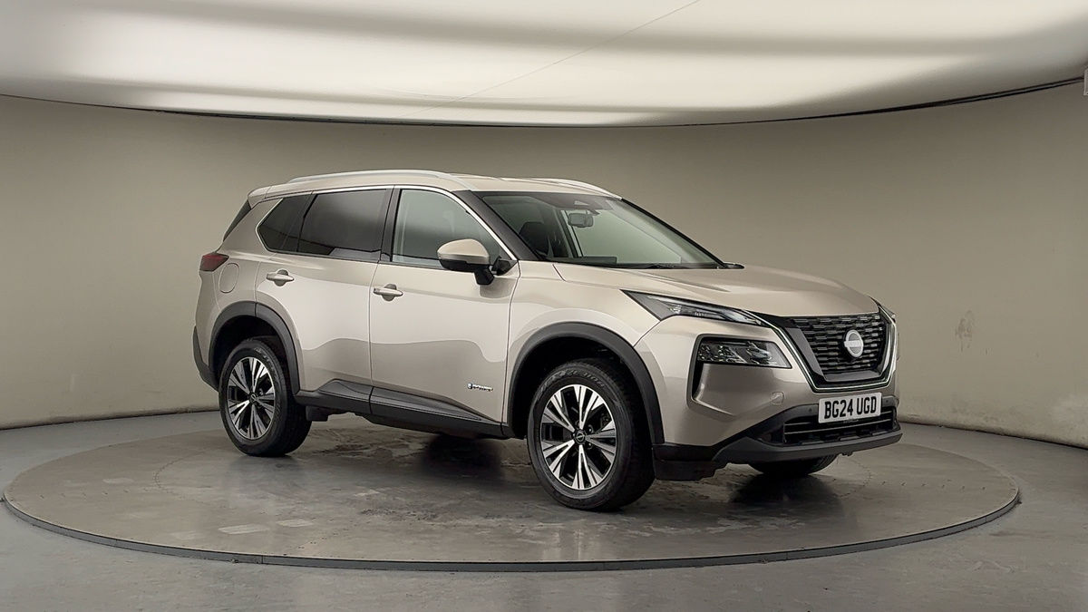 More views of Nissan X-Trail